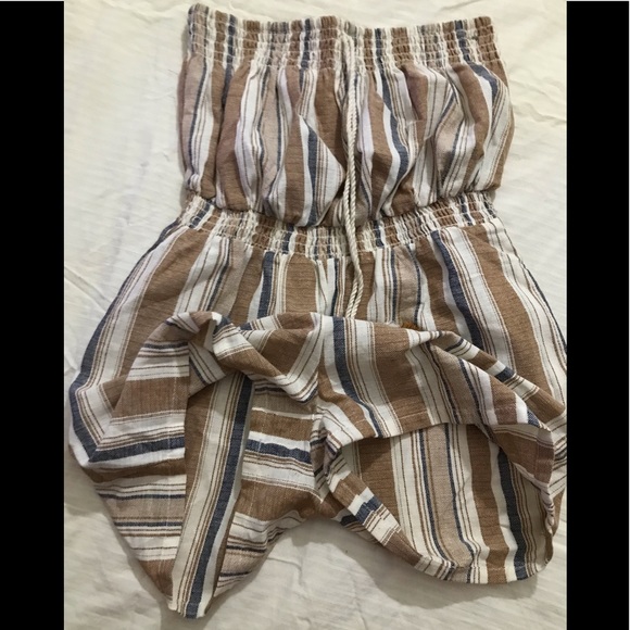 Razzle dazzle women Shorts in good condition - Picture 3 of 6